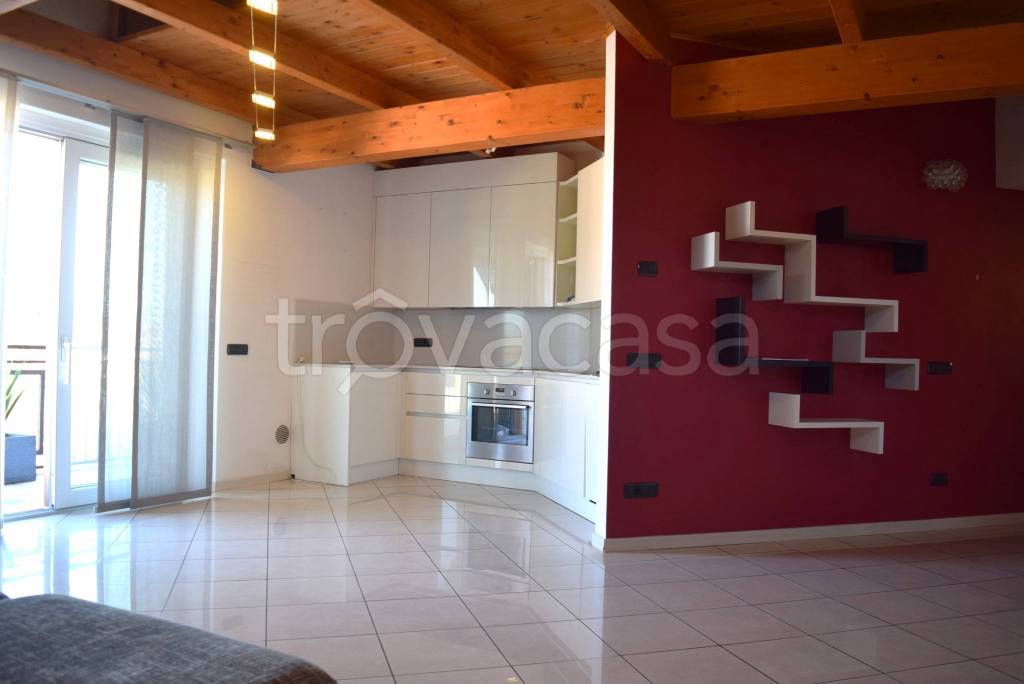 appartamento in vendita a Castano Primo