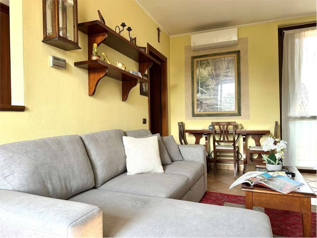 appartamento in vendita a Castano Primo