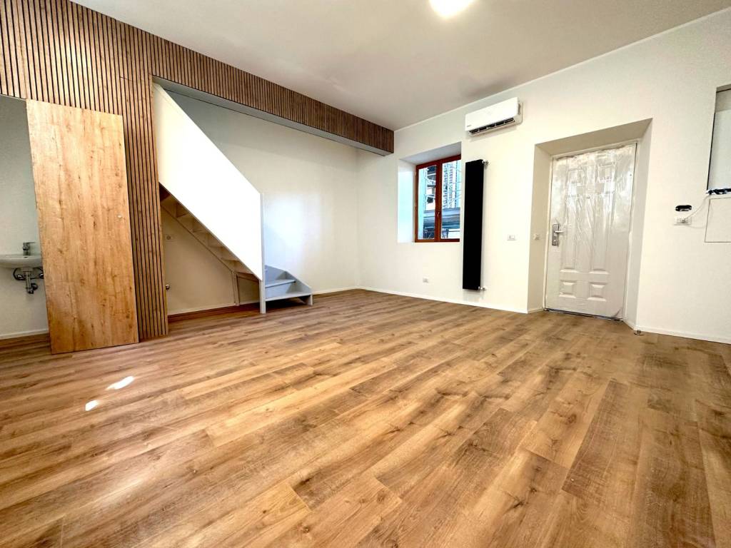 casa indipendente in vendita a Castano Primo