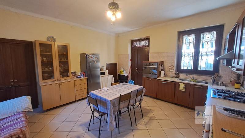 casa indipendente in vendita a Castano Primo