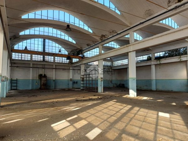 ufficio in vendita a Castano Primo