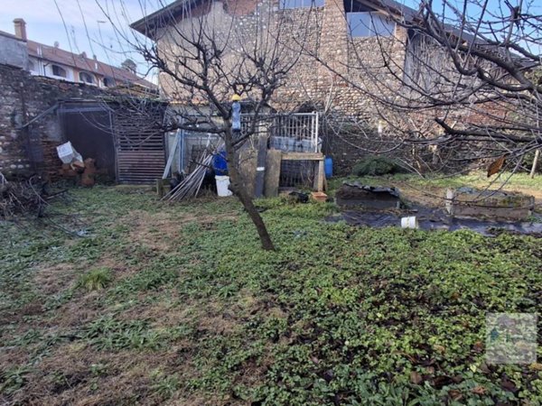 casa semindipendente in vendita a Castano Primo