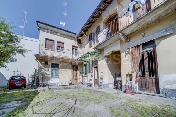 casa indipendente in vendita a Castano Primo