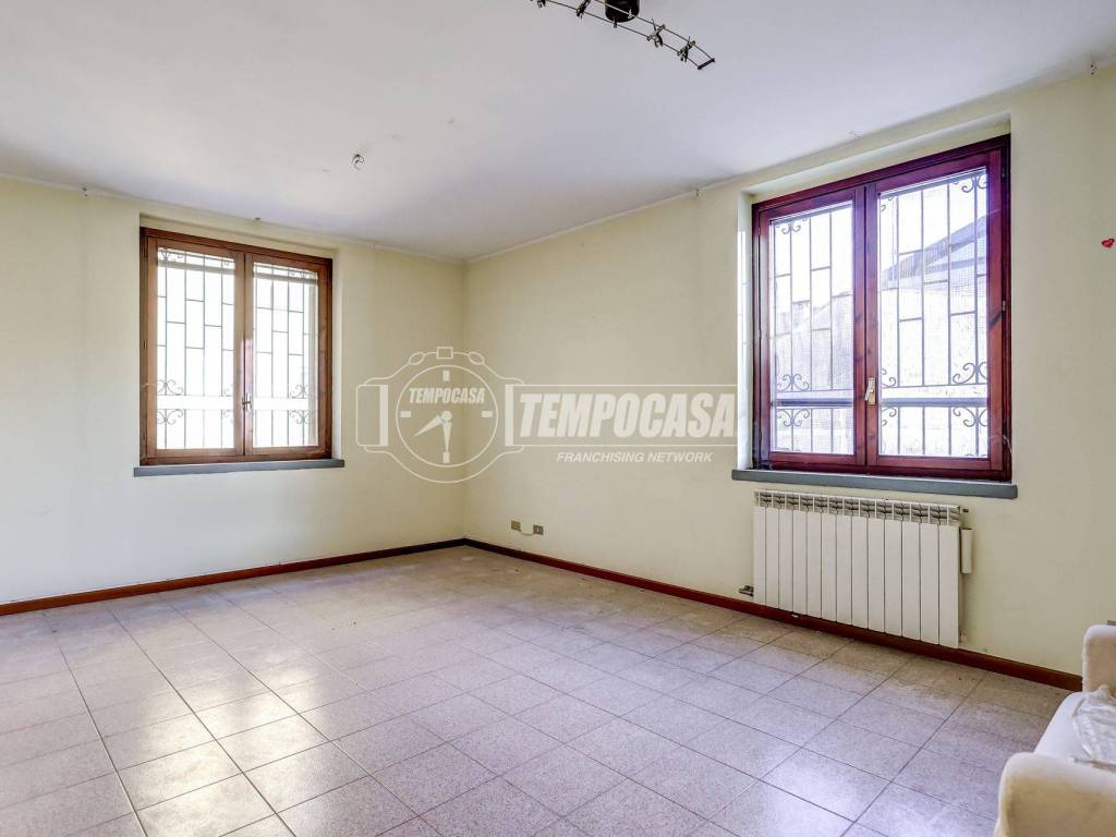 appartamento in vendita a Castano Primo