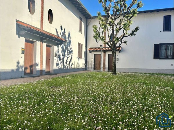 appartamento in vendita a Castano Primo