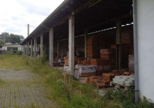 locale commerciale in vendita a Castano Primo