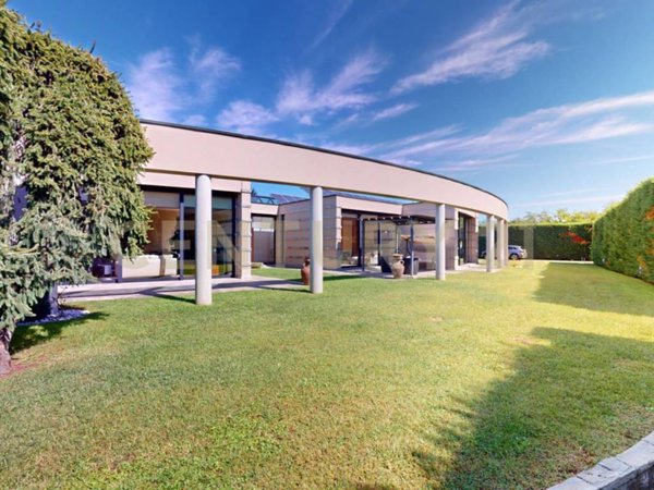 casa indipendente in vendita a Castano Primo