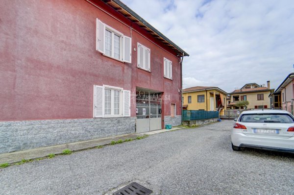 casa indipendente in vendita a Castano Primo
