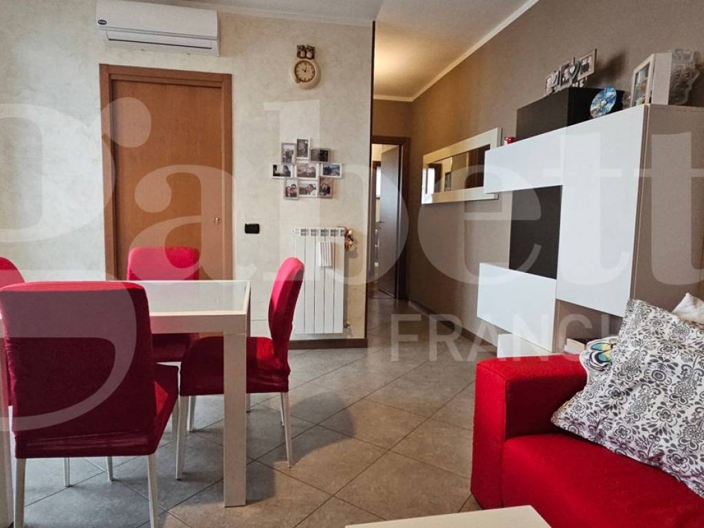 appartamento in vendita a Castano Primo