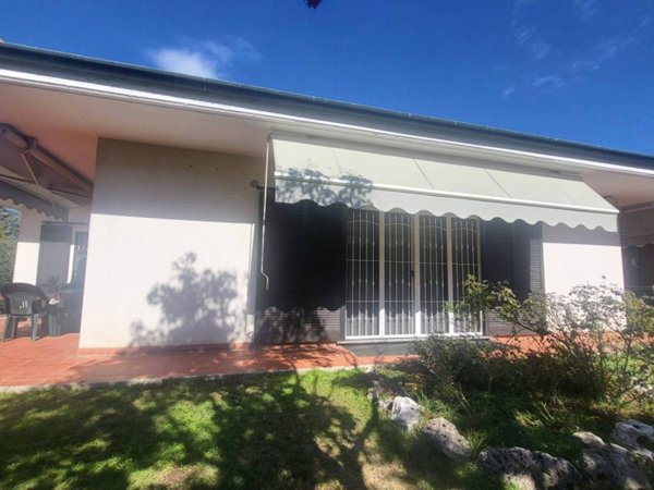 casa indipendente in vendita a Castano Primo