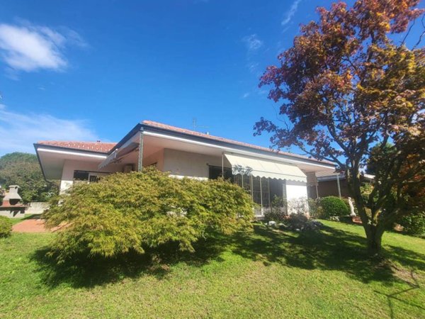 casa indipendente in vendita a Castano Primo