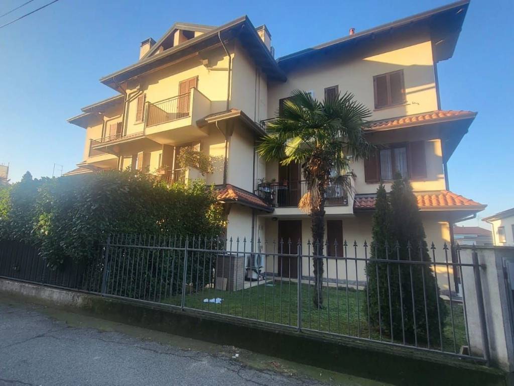 appartamento in vendita a Castano Primo