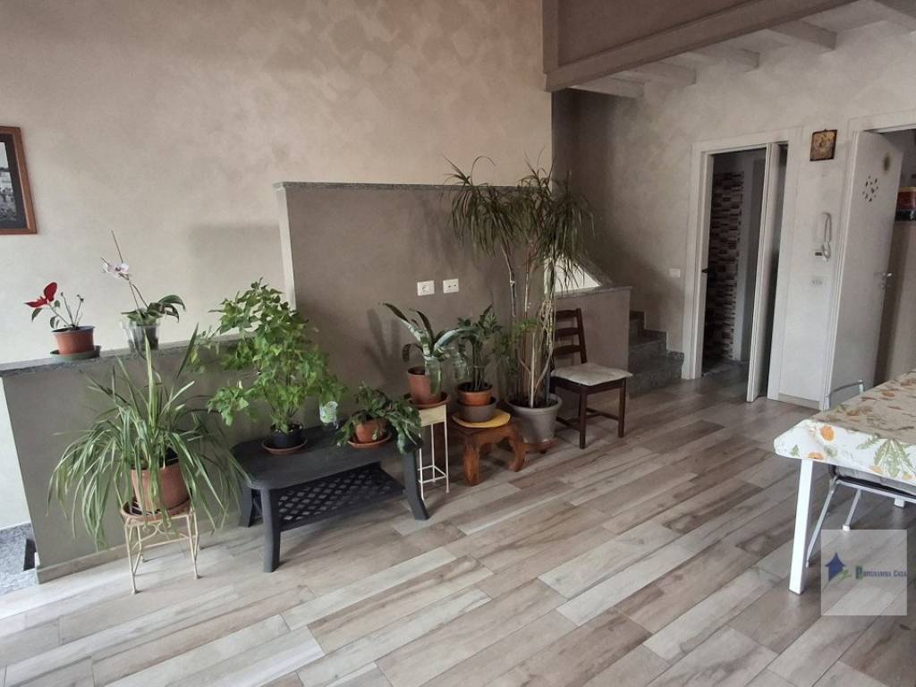 casa indipendente in vendita a Castano Primo