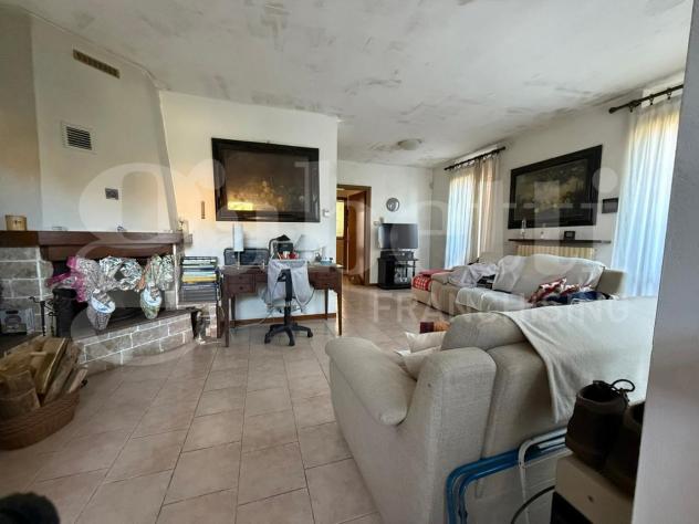 casa indipendente in vendita a Castano Primo