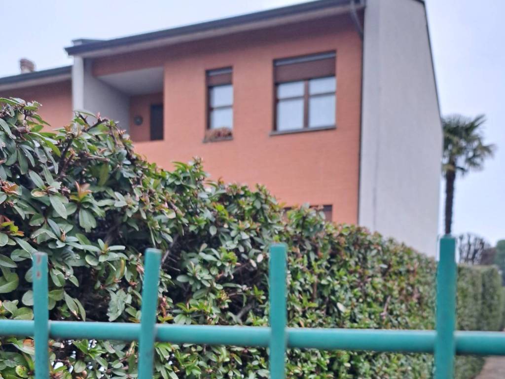 casa indipendente in vendita a Castano Primo