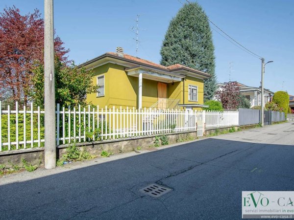 appartamento in vendita a Castano Primo