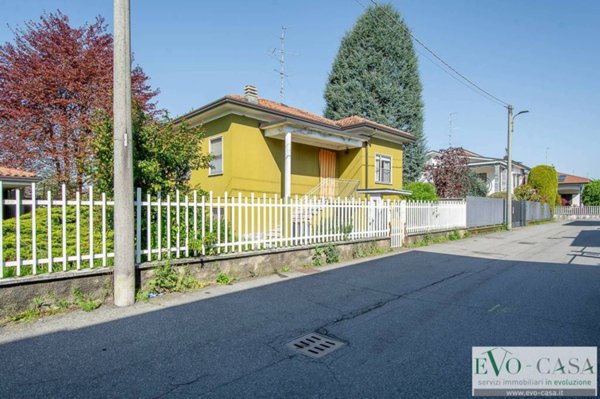 appartamento in vendita a Castano Primo