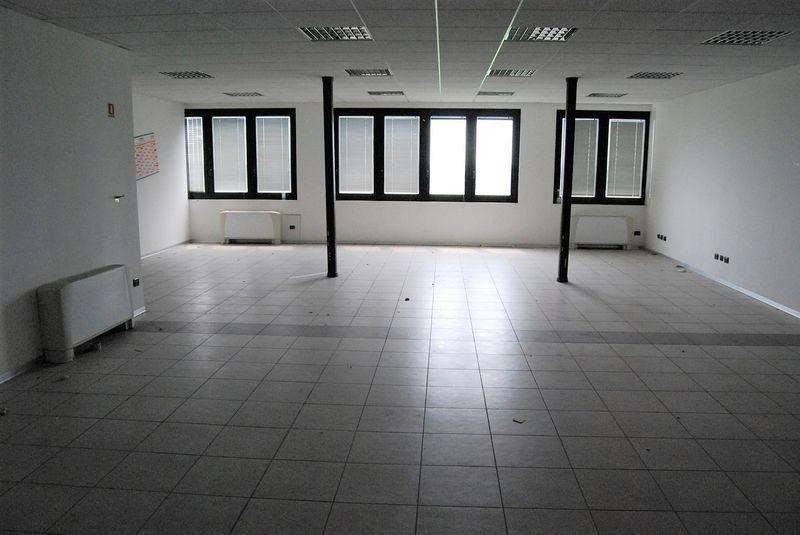 ufficio in vendita a Castano Primo