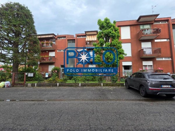 appartamento in vendita a Castano Primo