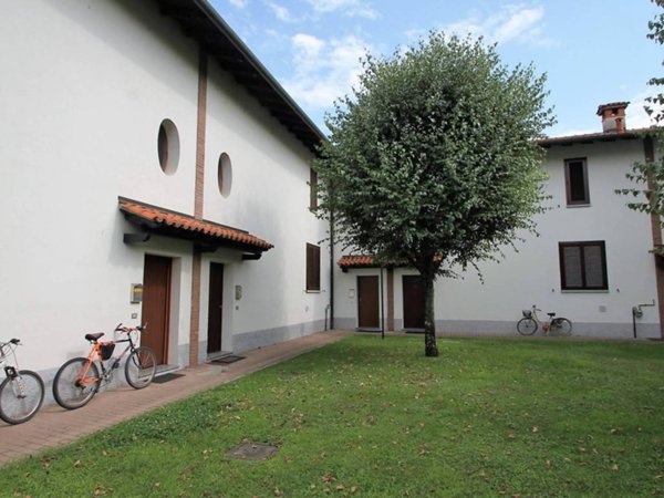 casa indipendente in vendita a Castano Primo