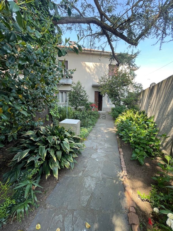 casa indipendente in vendita a Castano Primo