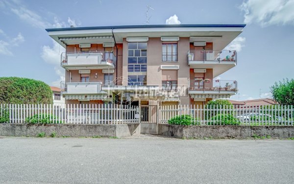 appartamento in vendita a Castano Primo