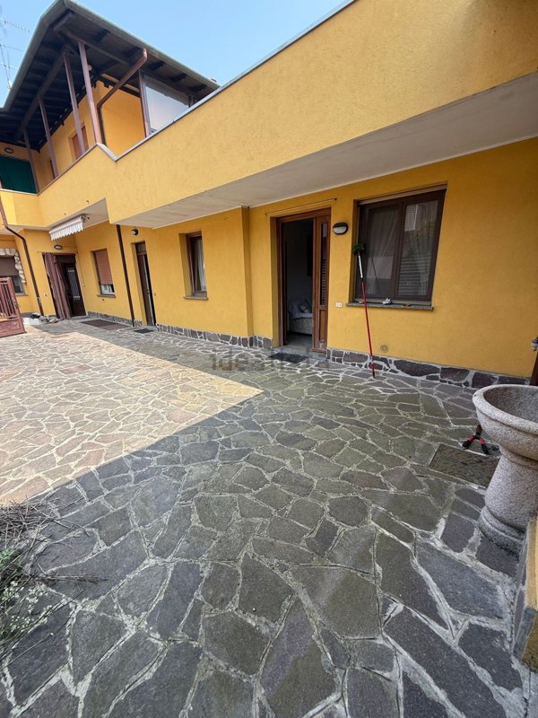 appartamento in vendita a Castano Primo