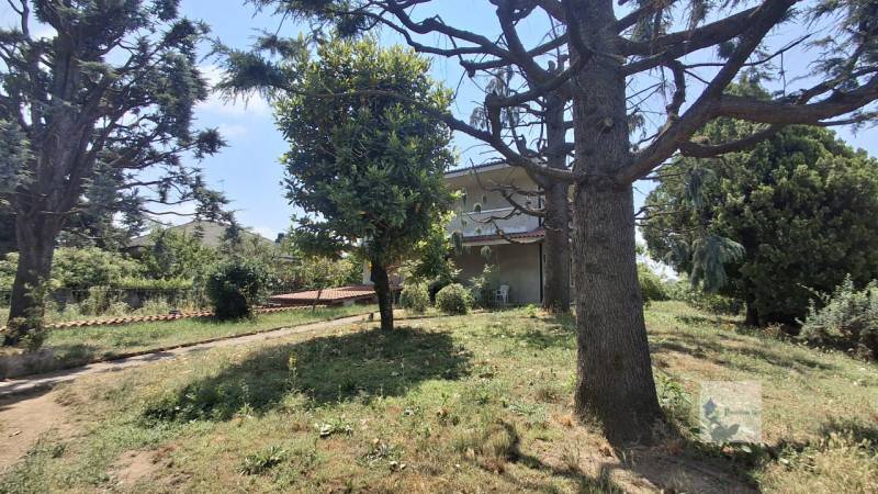 casa indipendente in vendita a Castano Primo