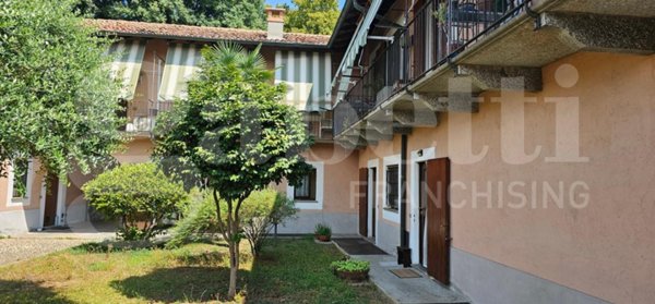 appartamento in vendita a Castano Primo