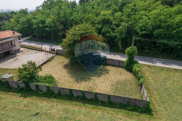 terreno edificabile in vendita a Castano Primo