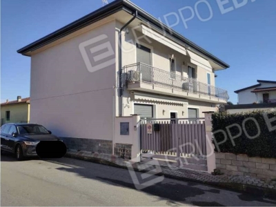 casa indipendente in vendita a Castano Primo