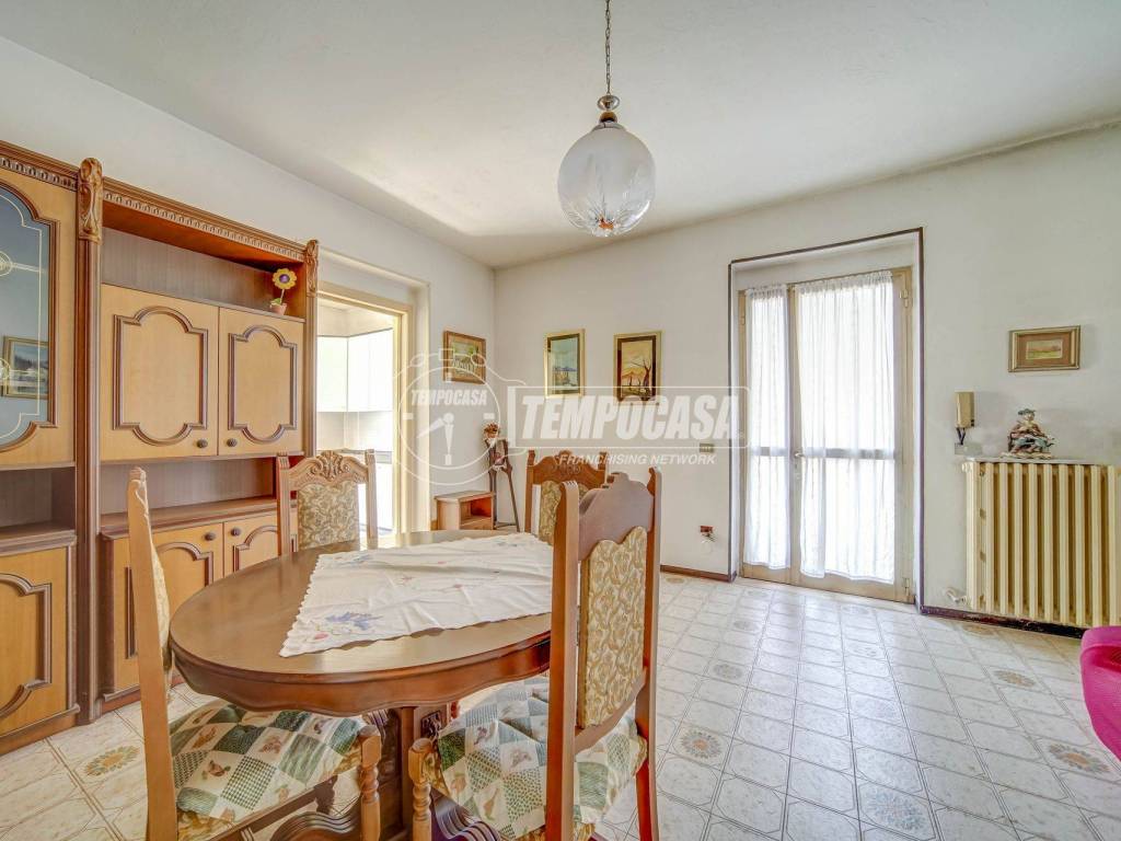 appartamento in vendita a Castano Primo