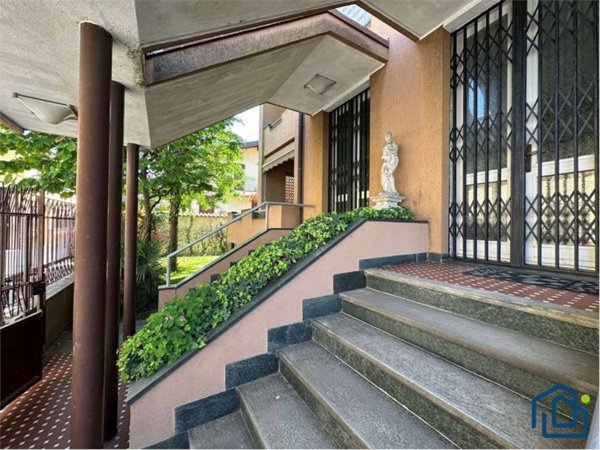 casa indipendente in vendita a Castano Primo