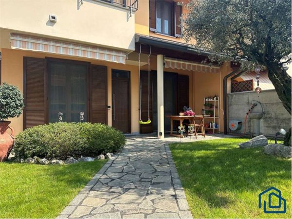 casa indipendente in vendita a Castano Primo