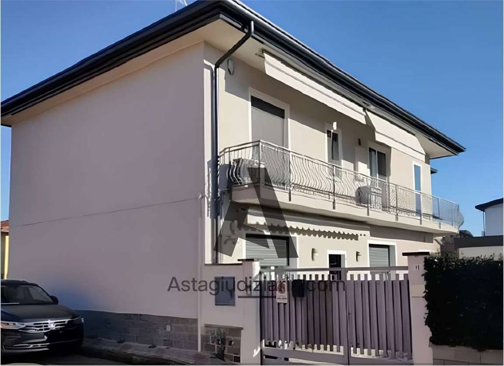 appartamento in vendita a Castano Primo