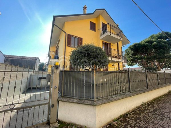 appartamento in vendita a Castano Primo