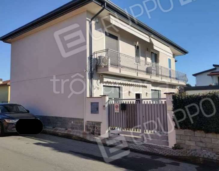 casa indipendente in vendita a Castano Primo