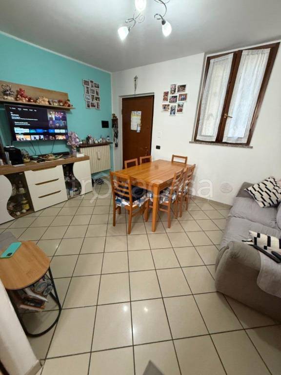 appartamento in vendita a Castano Primo