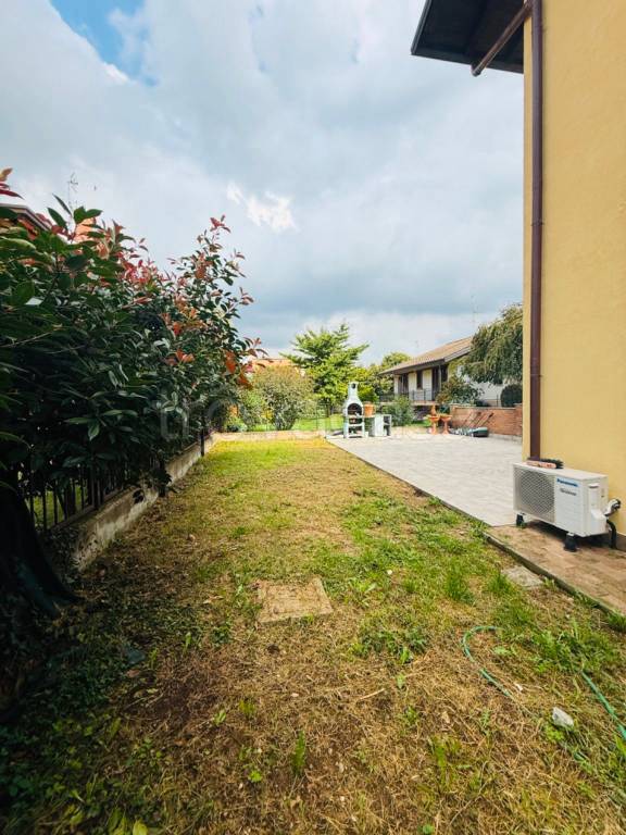 appartamento in vendita a Castano Primo