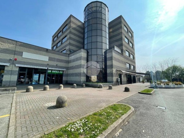 ufficio in vendita a Castano Primo