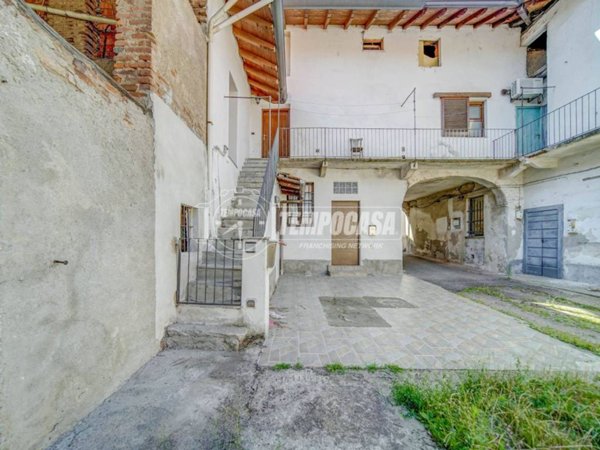 appartamento in vendita a Castano Primo