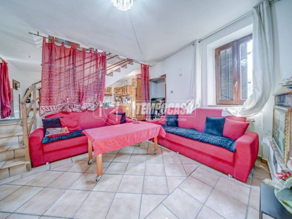 casa indipendente in vendita a Castano Primo