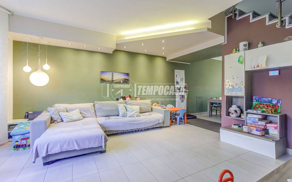 casa indipendente in vendita a Castano Primo