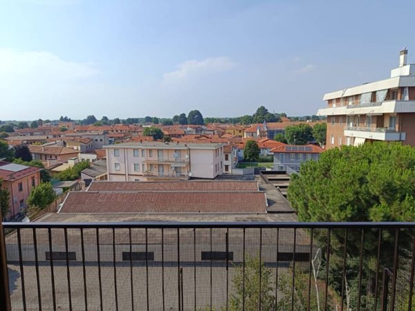 appartamento in vendita a Castano Primo