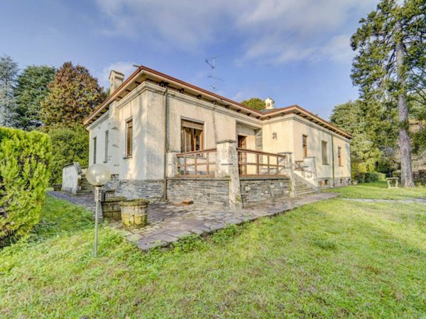 casa indipendente in vendita a Castano Primo