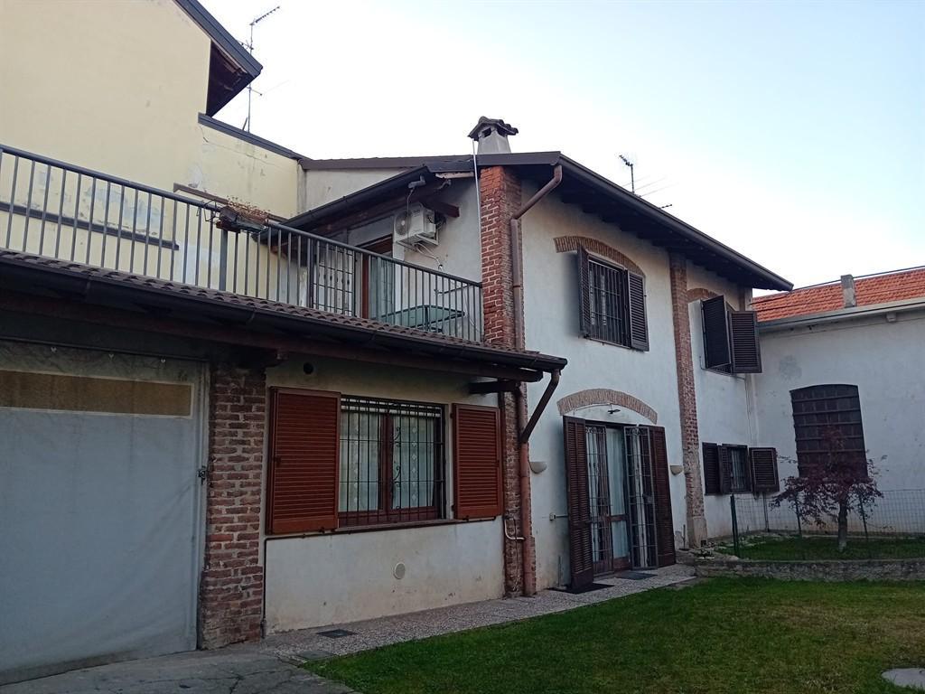 appartamento in vendita a Castano Primo