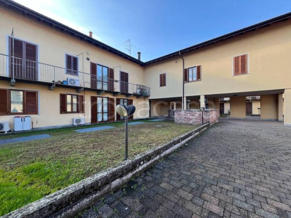 appartamento in vendita a Castano Primo