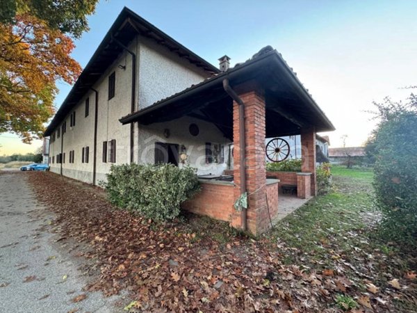 casa indipendente in vendita a Castano Primo