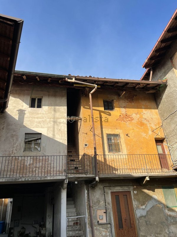 appartamento in vendita a Castano Primo