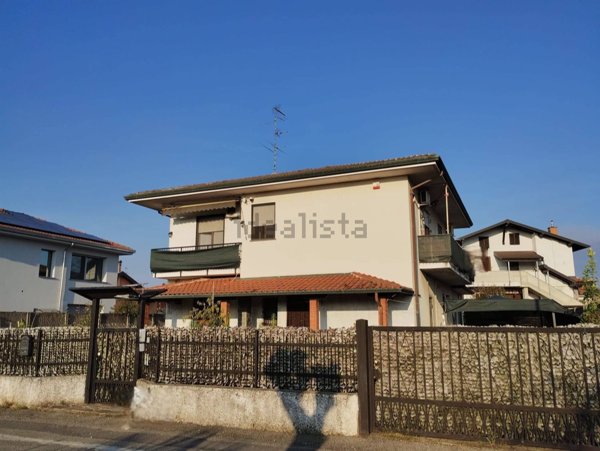 appartamento in vendita a Castano Primo